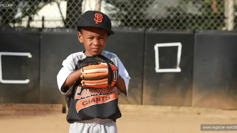 纽卡斯尔防线核心丹·伯恩意外受伤，严重肺穿孔及肋骨断裂，赛季恐休战六周